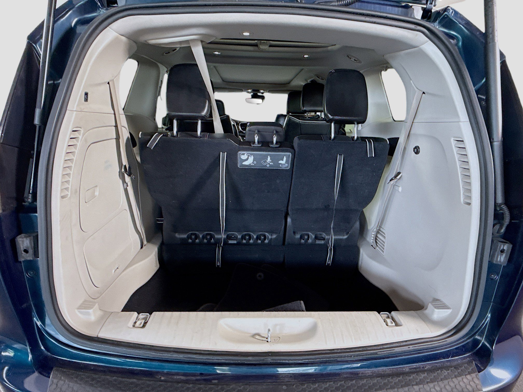 Used 2021 Chrysler Pacifica Limited w/ Premium & Safety Sphere Group image 33