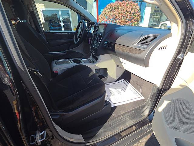 Used 2012 Dodge Grand Caravan Crew w/ Crew Value Pkg FWD image 11