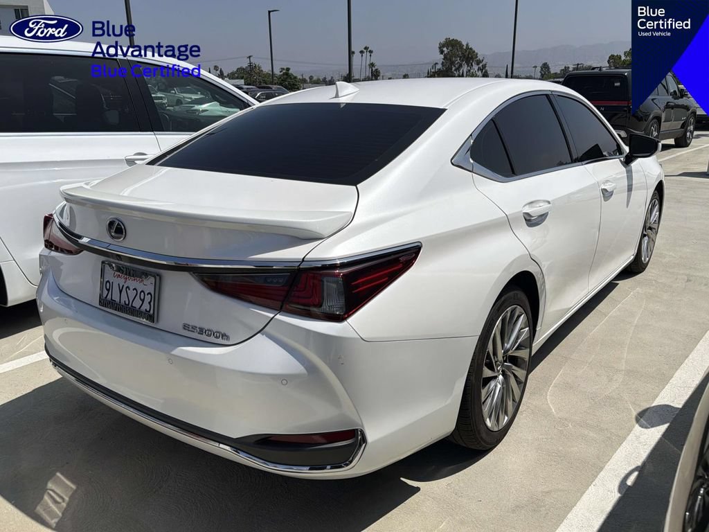 Used 2021 Lexus ES 300h w/ Luxury Package FWD image 18