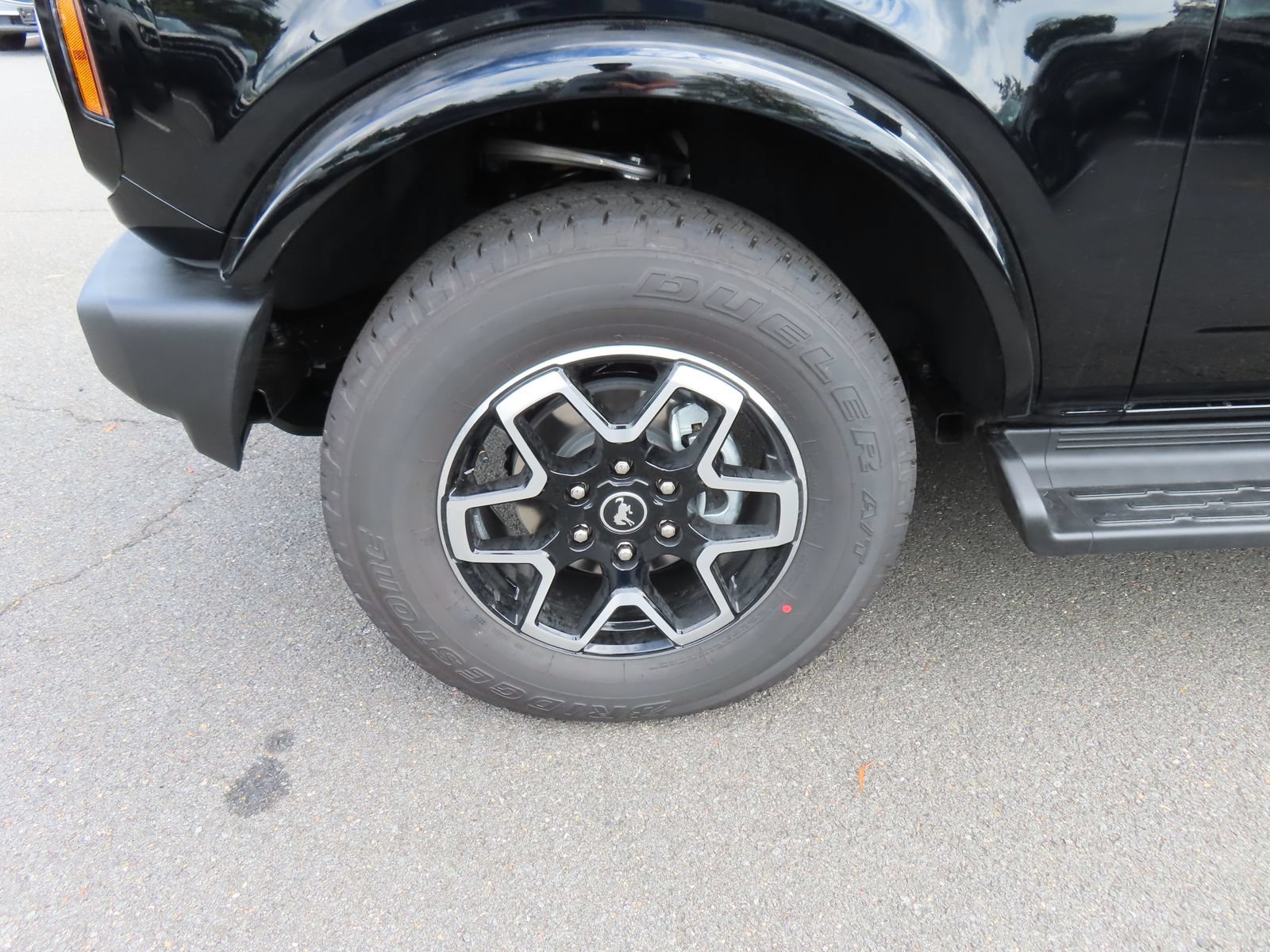 New 2026 Ford Bronco Outer Banks AWD/4WD image 8