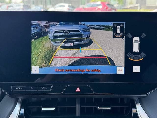 Certified 2024 Toyota Venza XLE AWD/4WD image 52