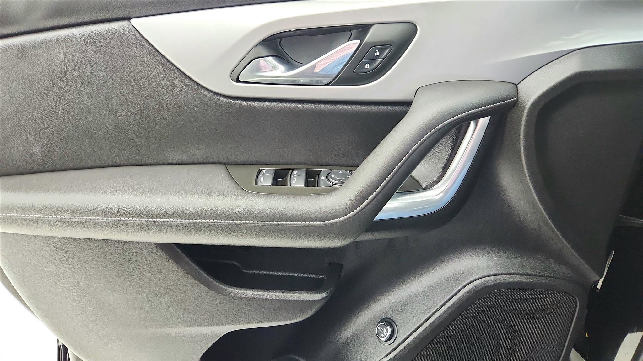 Used 2024 Chevrolet Blazer LT w/ Convenience Package FWD image 40