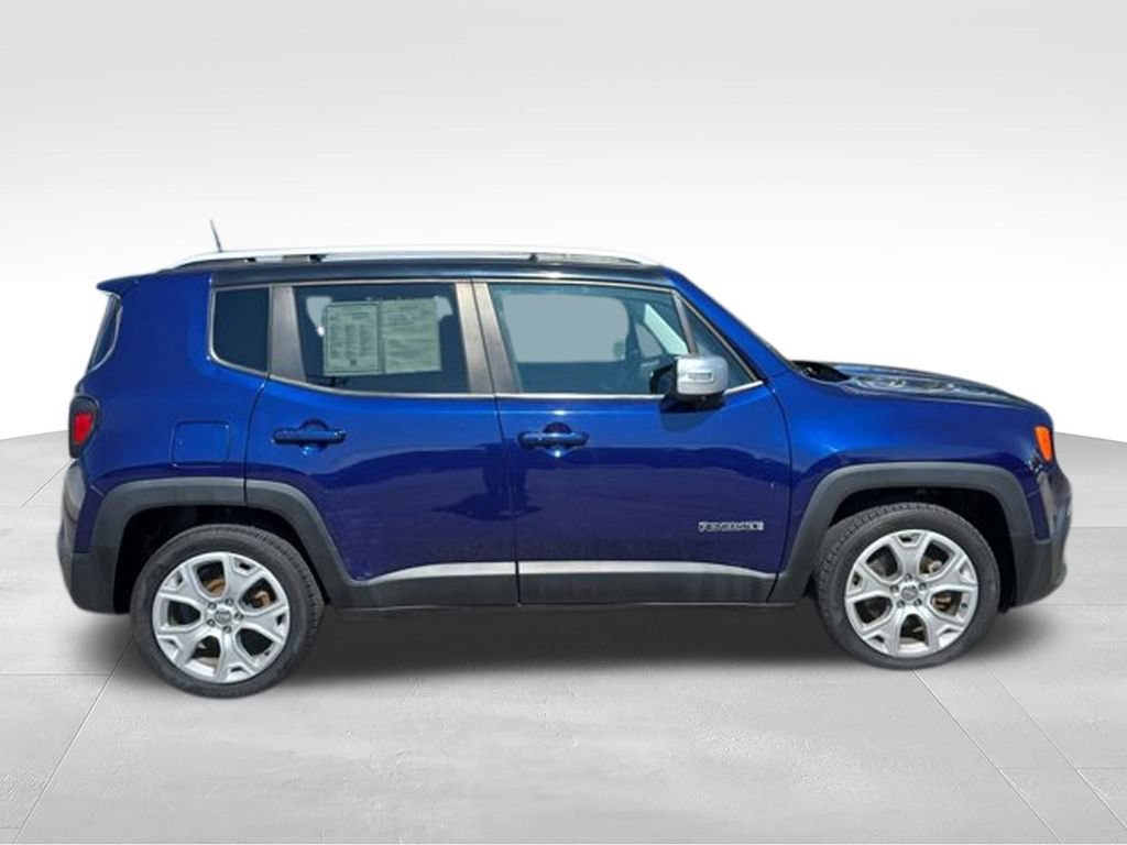 Used 2018 Jeep Renegade Limited w/ UConnect 8.4 Nav Group FWD image 9