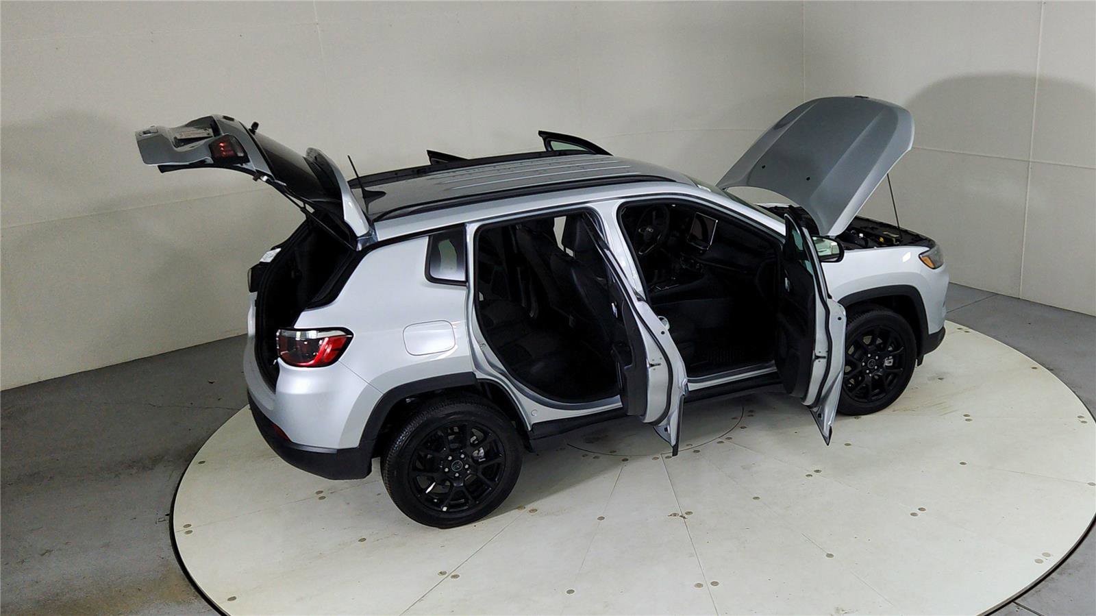 Used 2025 Jeep Compass Latitude w/ Convenience Group image 46