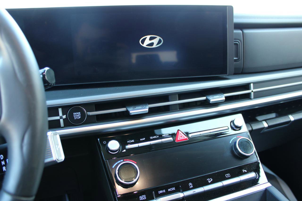 Used 2025 Hyundai Santa Fe SEL image 27