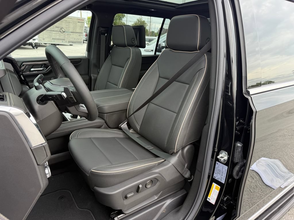 New 2026 GMC Yukon XL Elevation w/ Elevation Premium Package AWD/4WD image 12