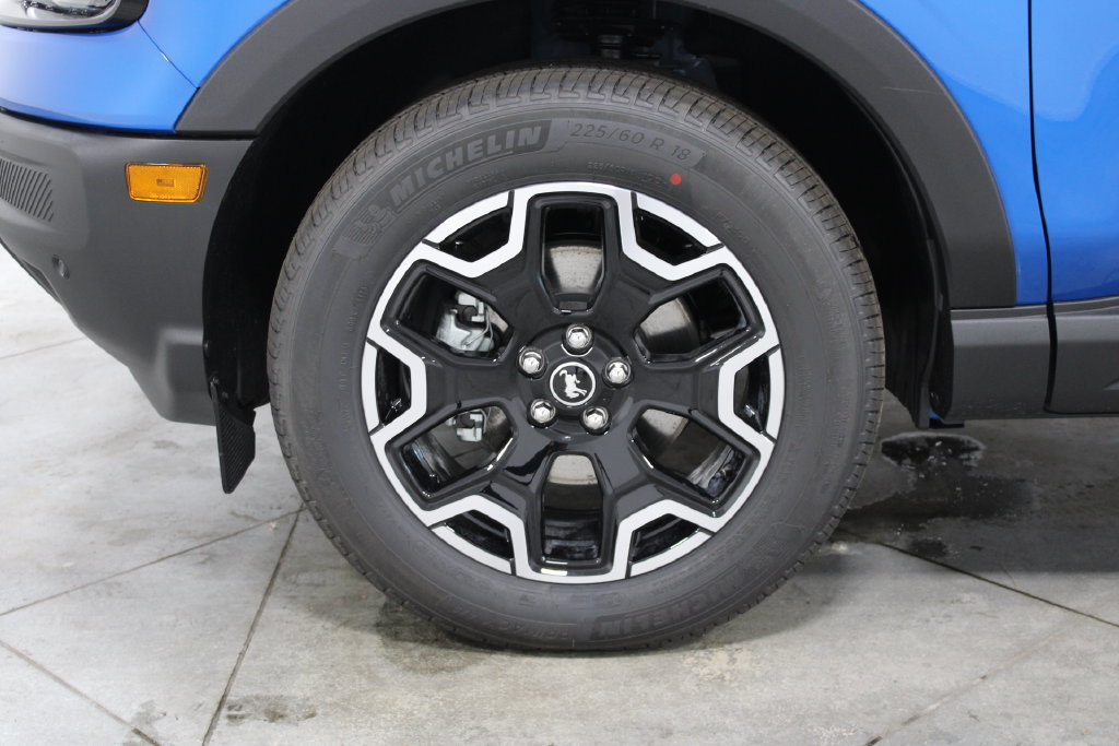 New 2026 Ford Bronco Sport Outer Banks w/ Outer Banks Tech Package+ AWD/4WD image 17