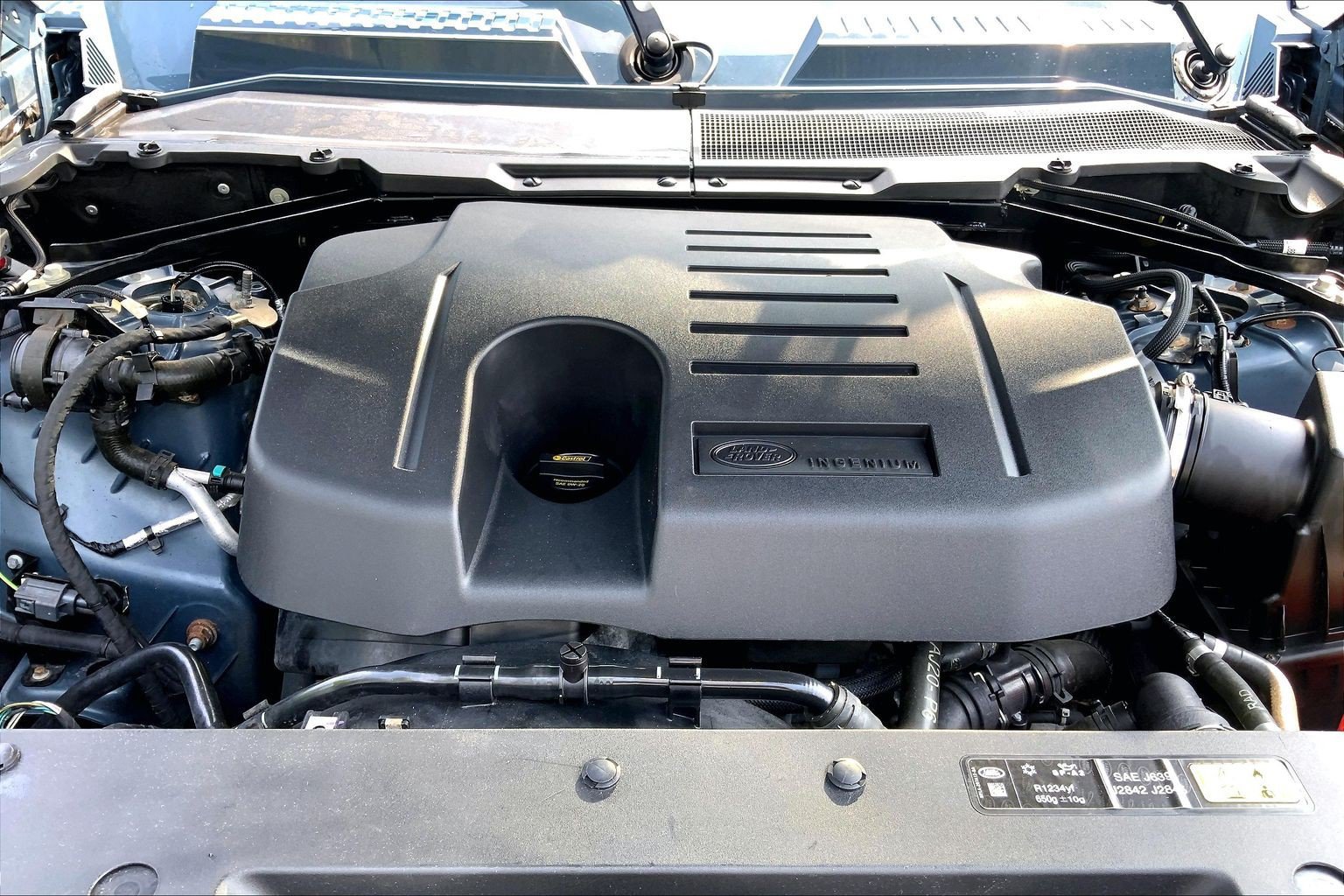 Used 2021 Land Rover Defender 110 X-Dynamic HSE AWD/4WD image 29