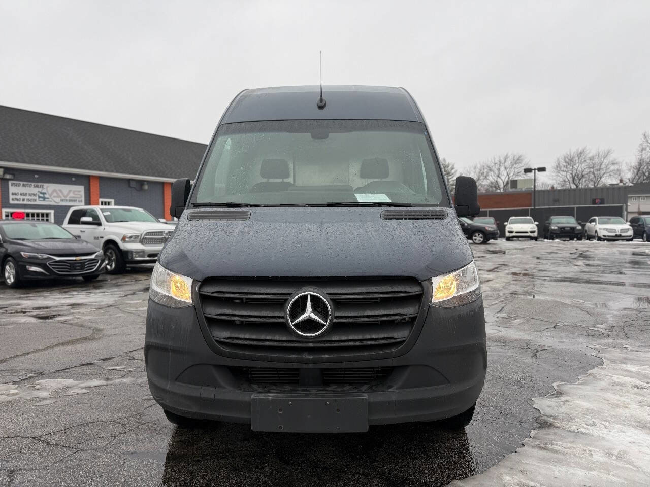 Used 2019 Mercedes-Benz Sprinter 144 image 10