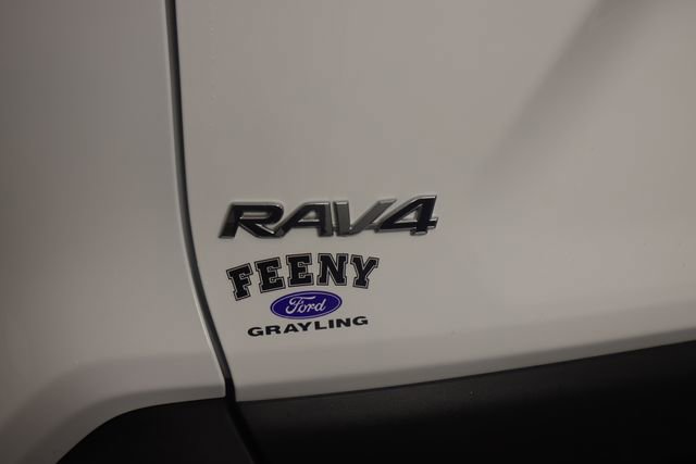 Used 2025 Toyota RAV4 LE image 24