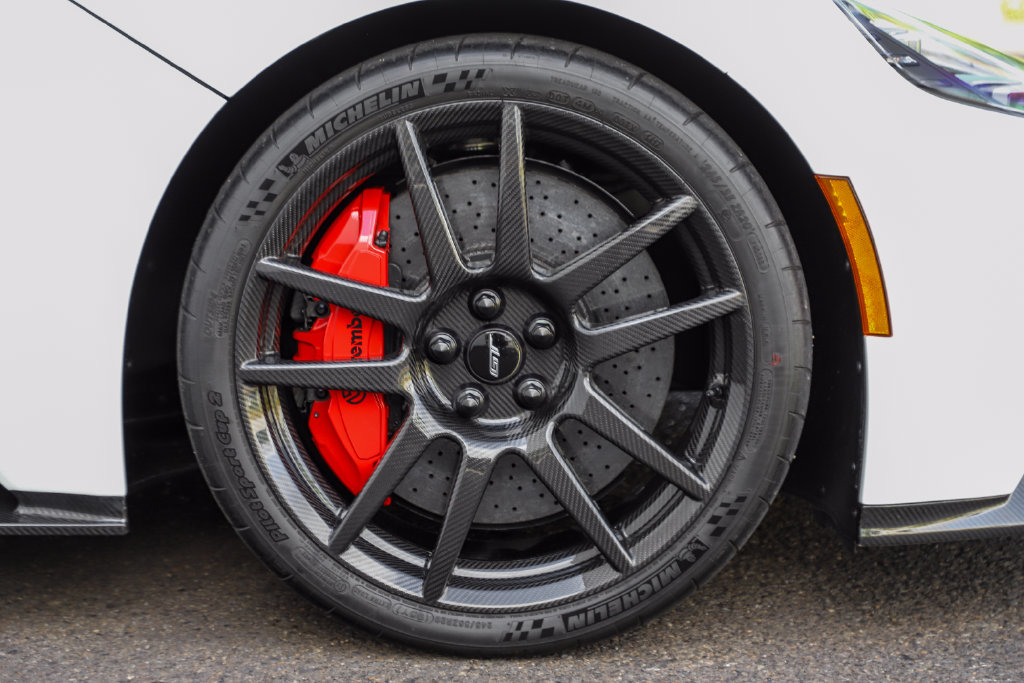 Used 2017 Ford GT RWD image 28