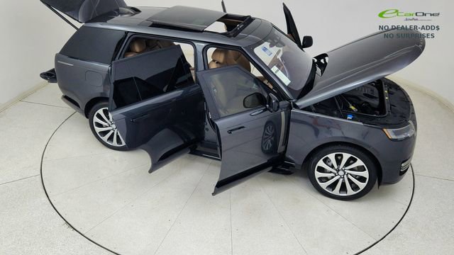 Used 2023 Land Rover Range Rover Long Wheelbase SE image 87