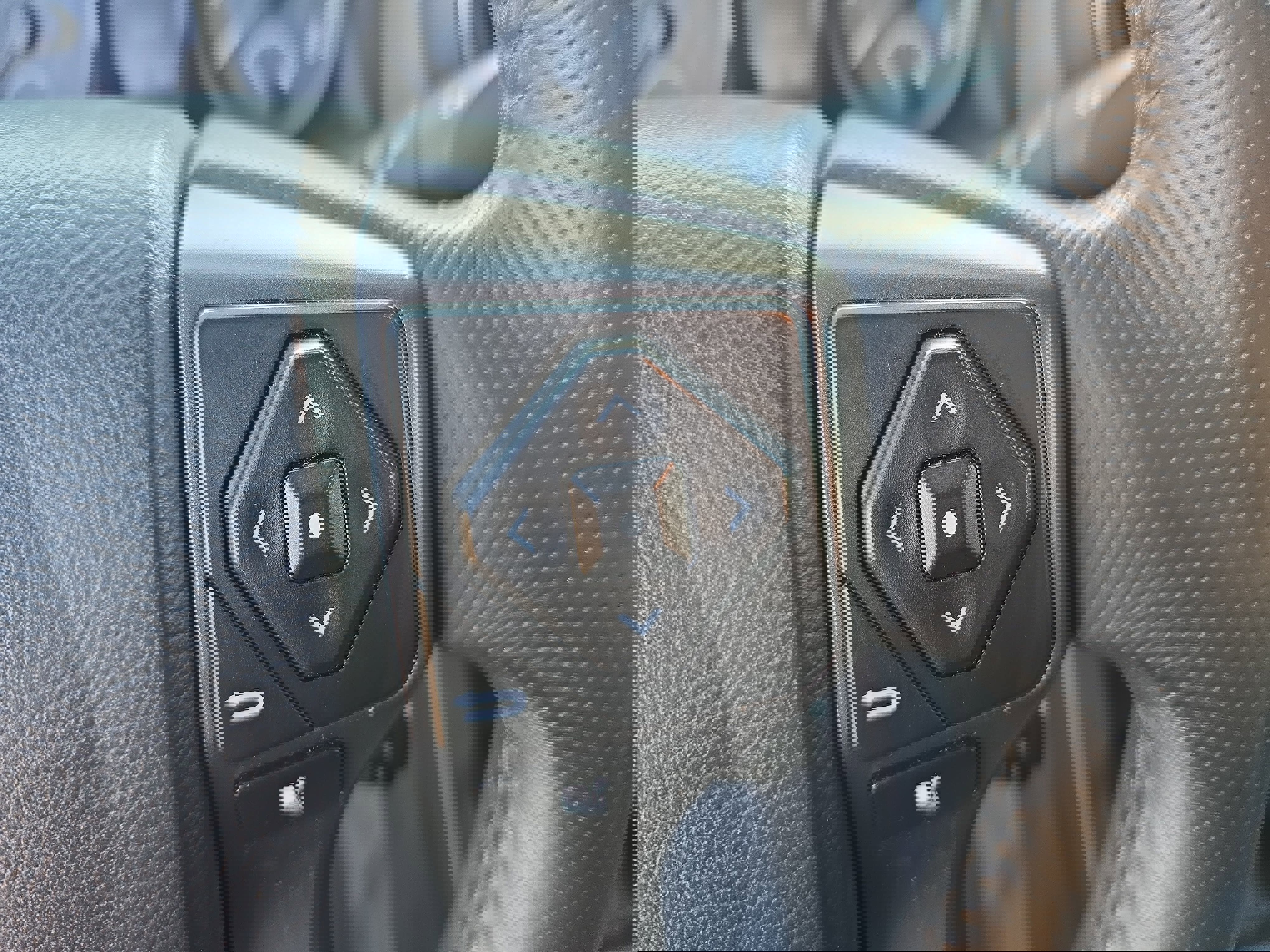 Used 2017 Toyota Tacoma TRD Sport image 19