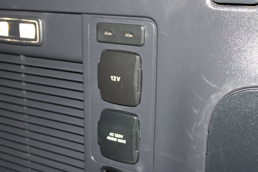 Used 2025 Lincoln Navigator Reserve image 21