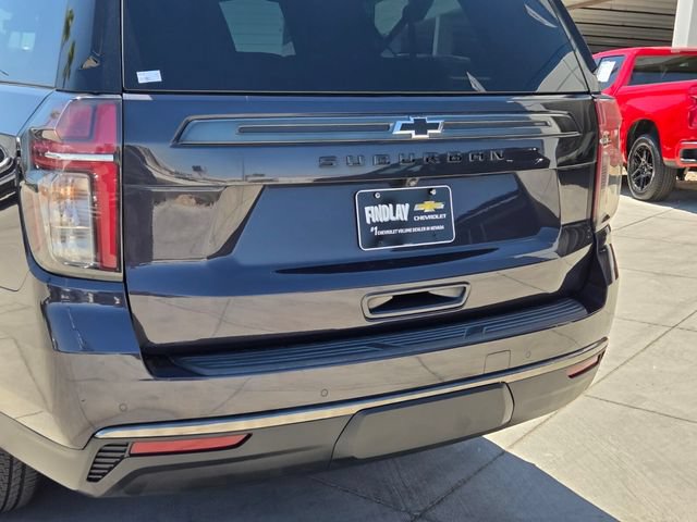 Certified 2022 Chevrolet Suburban Z71 w/ Luxury Package AWD/4WD image 5