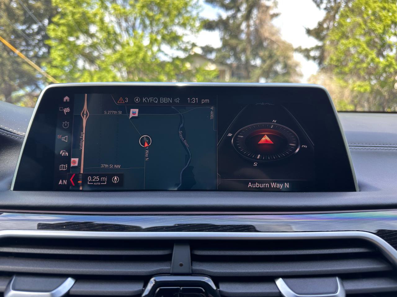 Used 2019 BMW 740i w/ Executive Package RWD image 26