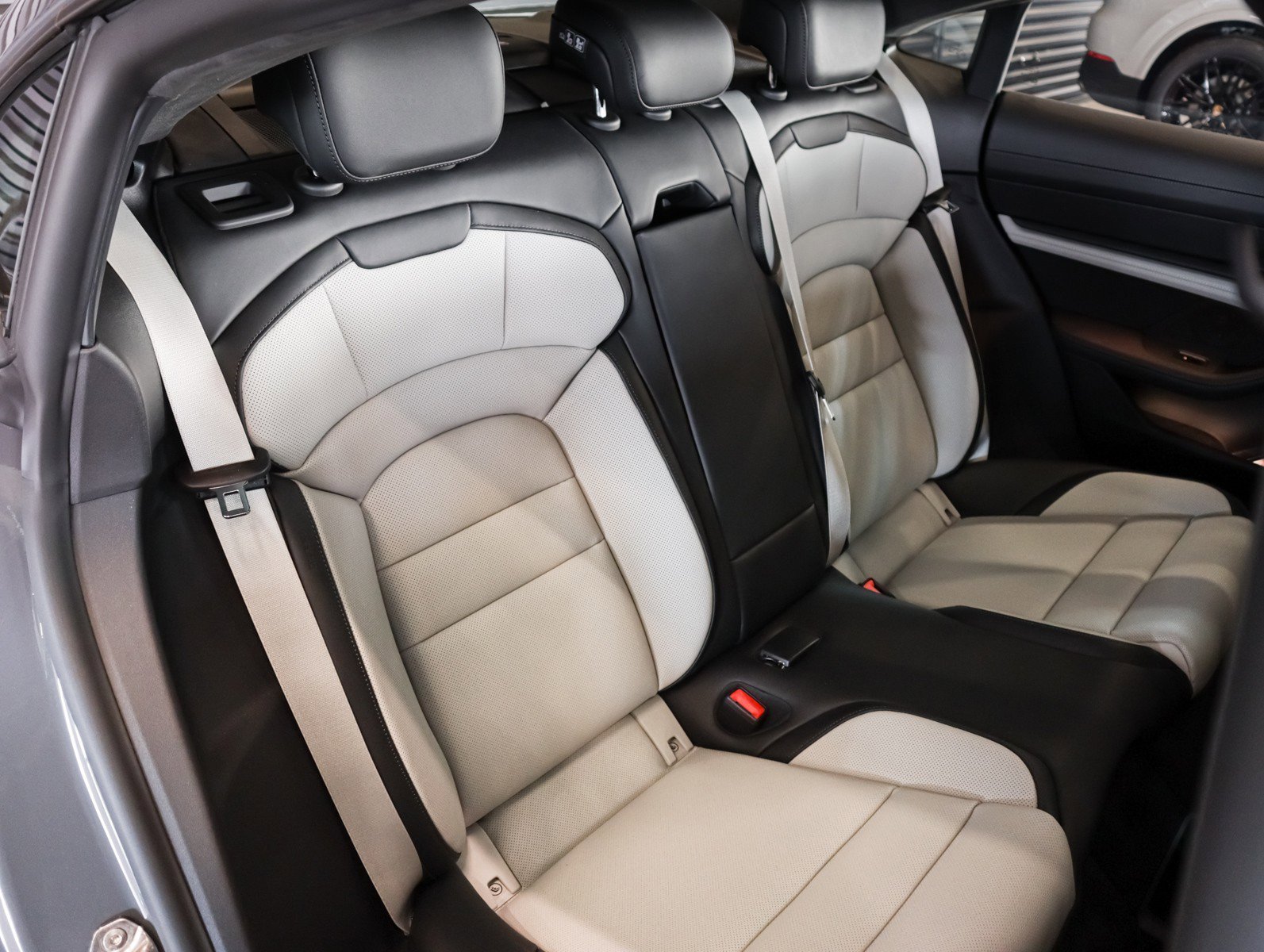 New 2026 Porsche Taycan Turbo AWD/4WD image 6