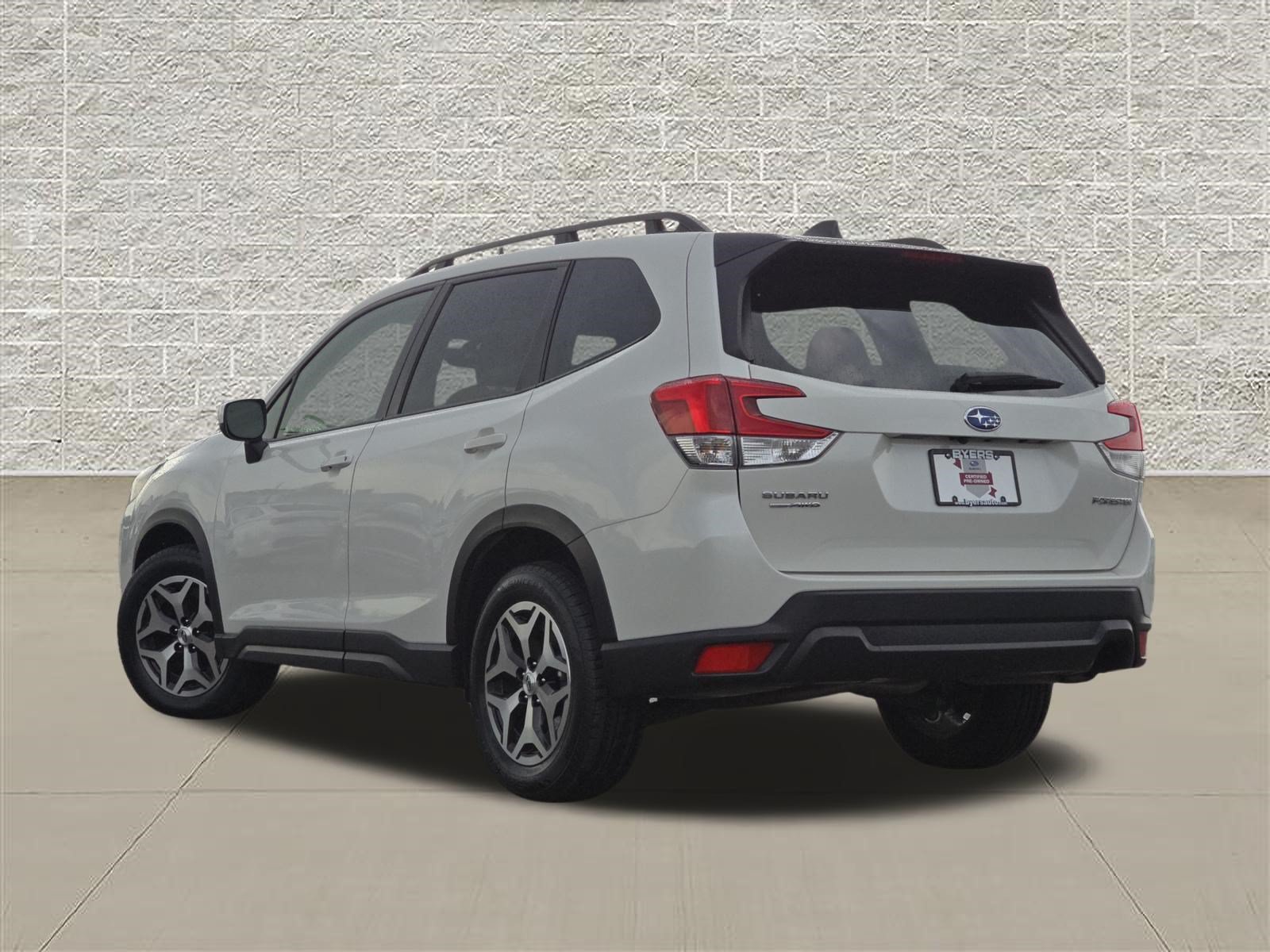 Certified 2024 Subaru Forester Premium AWD/4WD image 5