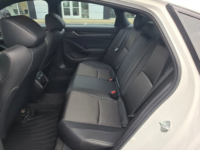 Used 2021 Honda Accord Sport image 10