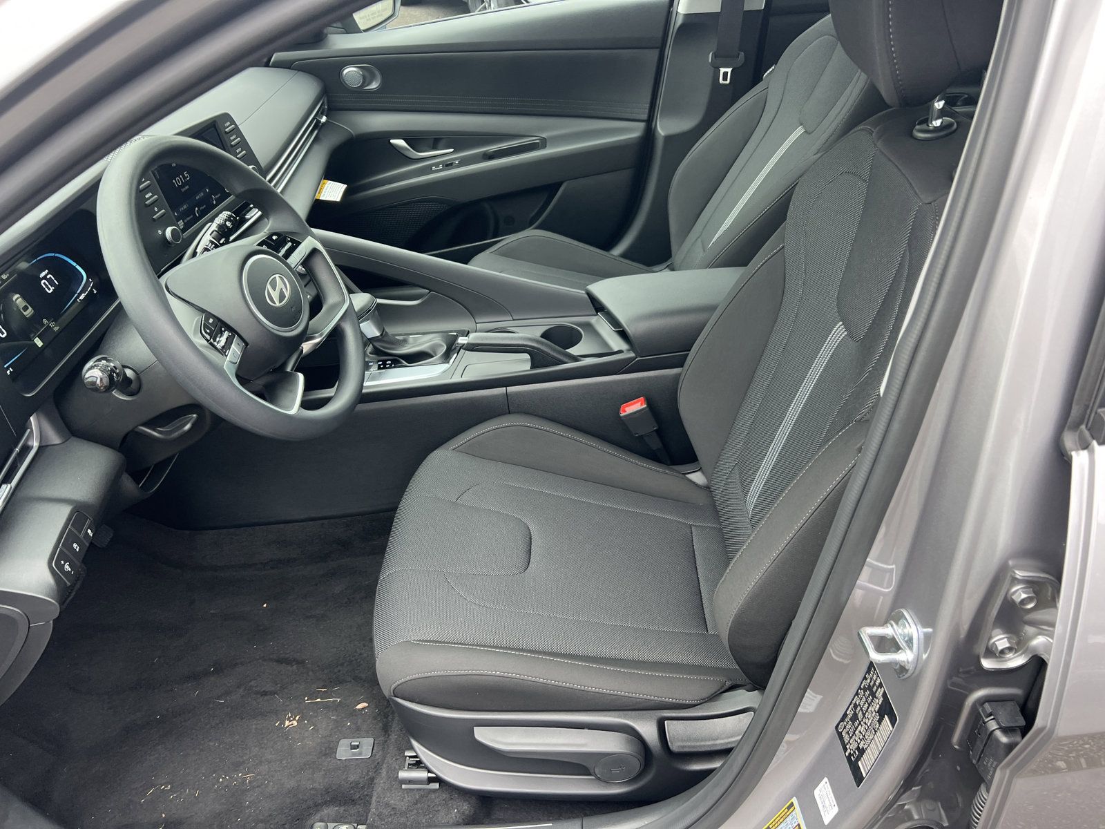 New 2026 Hyundai Elantra SE w/ Cargo Package image 9