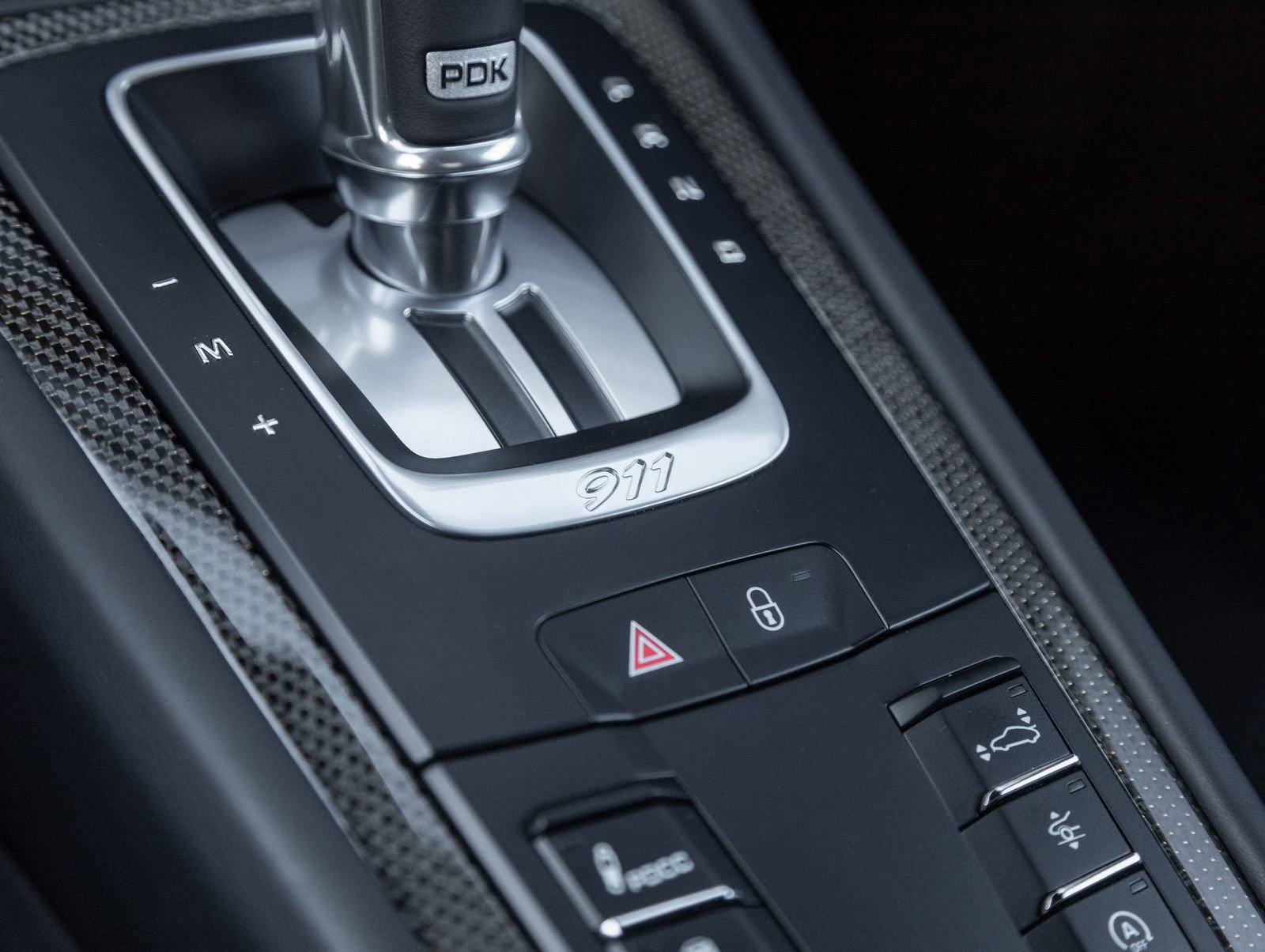 Certified 2018 Porsche 911 Turbo S image 29