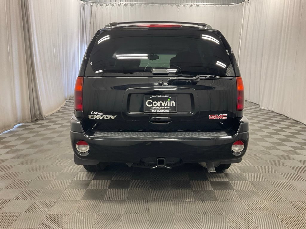 Used 2005 GMC Envoy SLT AWD/4WD image 5