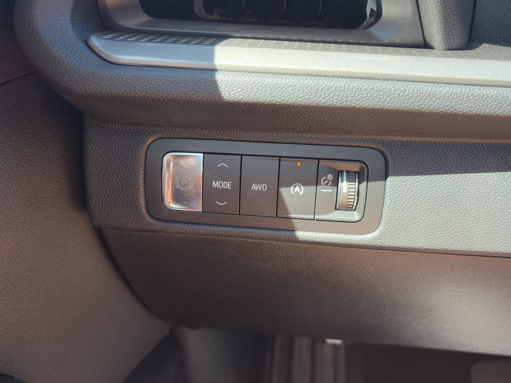New 2026 Chevrolet Traverse LT w/ Midnight/Sport Edition AWD/4WD image 14