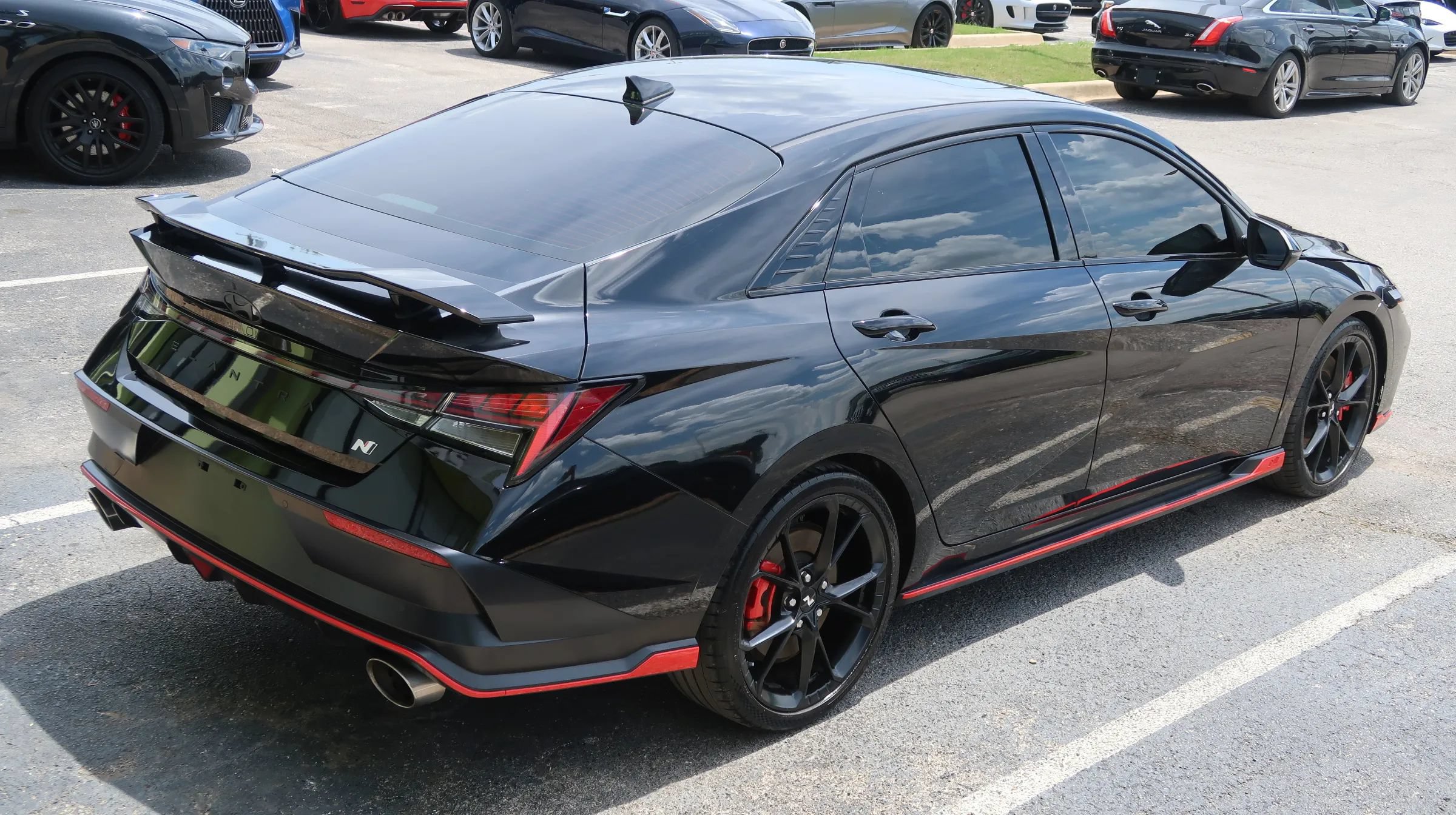 Used 2025 Hyundai Elantra N FWD image 13