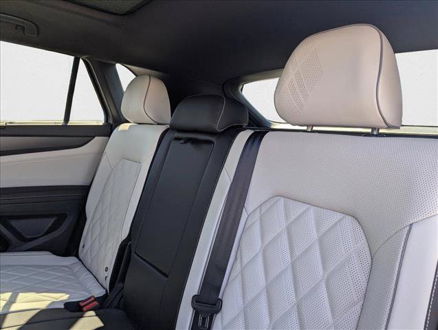 New 2026 Volkswagen Atlas Cross Sport SEL Premium R-Line AWD/4WD image 28