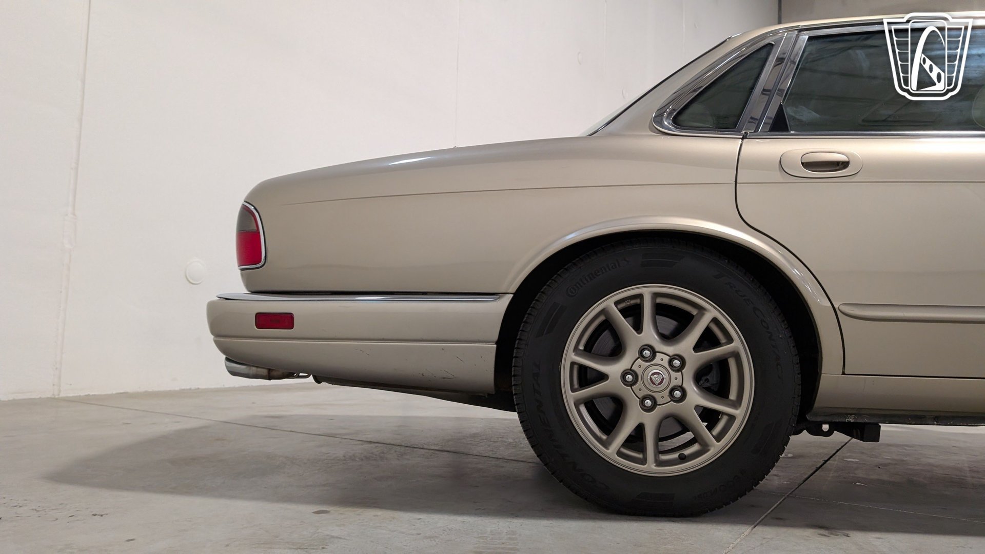 Used 1996 Jaguar XJ6 RWD image 36