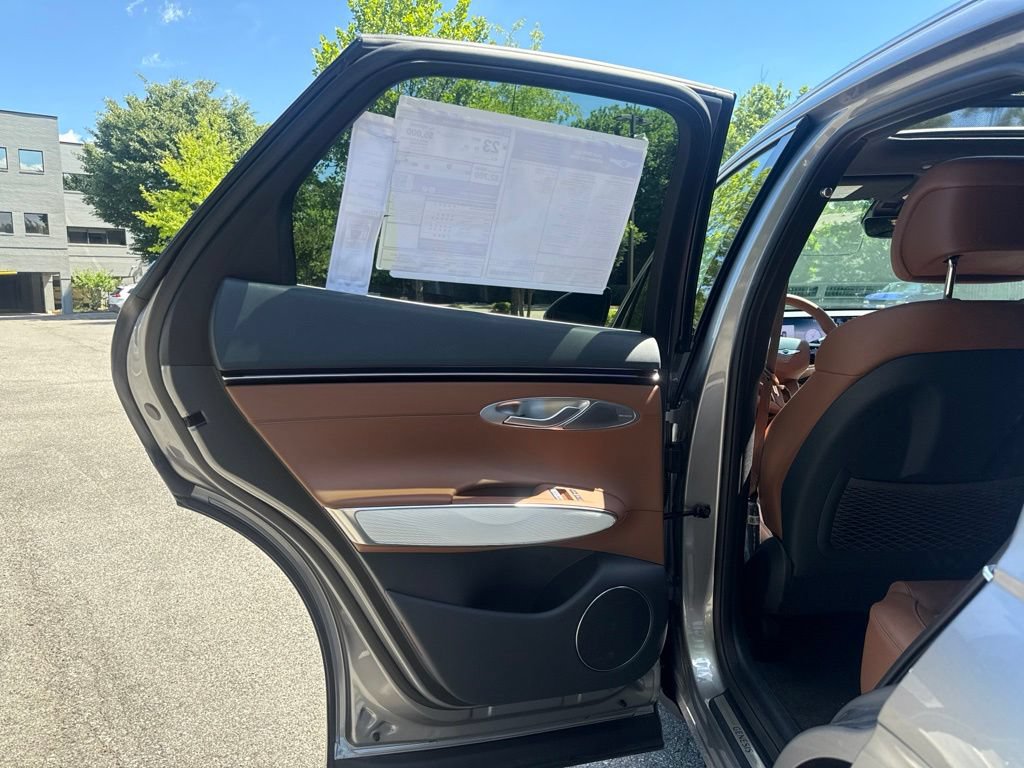 New 2026 Genesis GV70 2.5T Advanced AWD/4WD image 23
