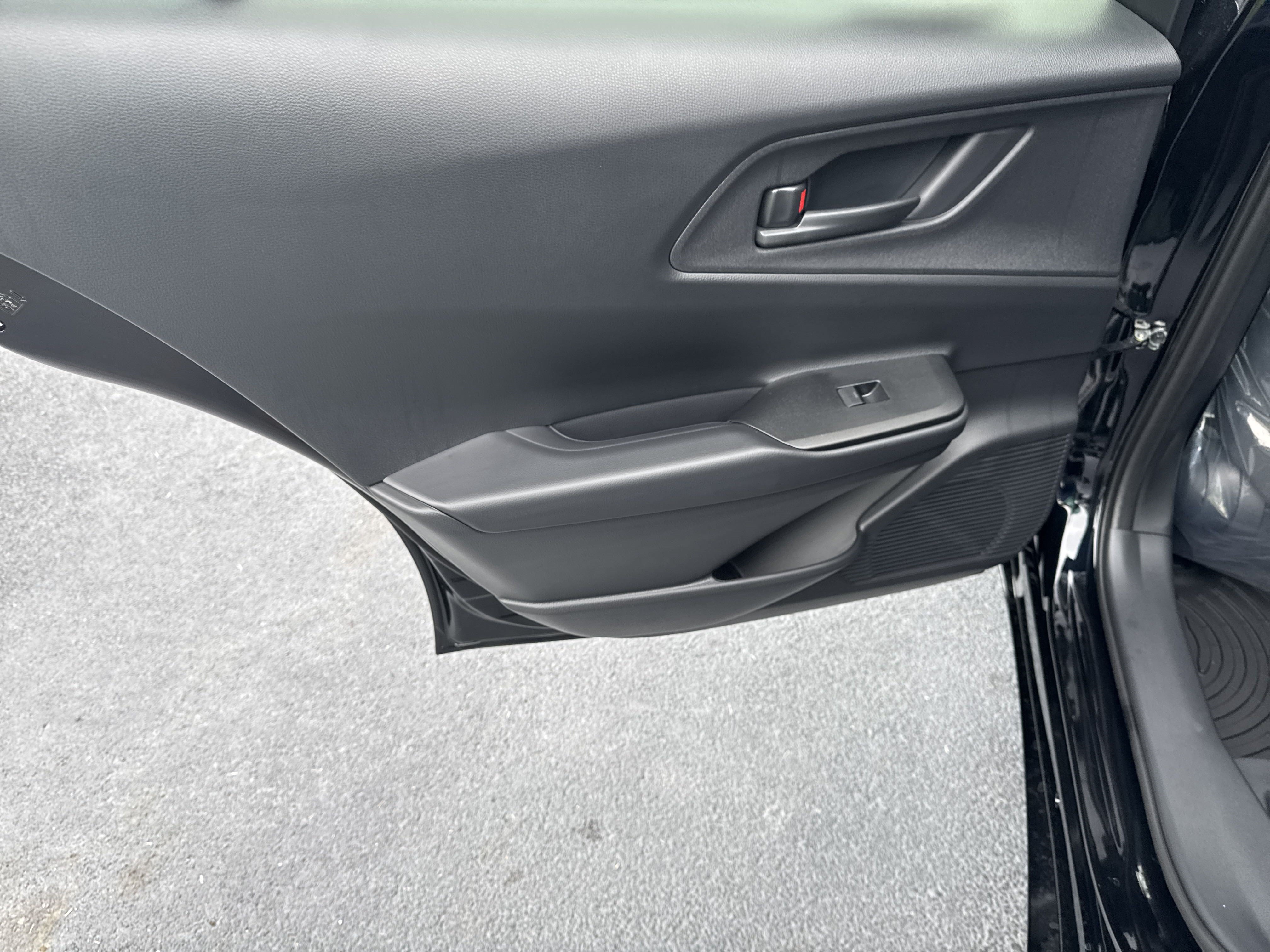 New 2025 Toyota Prius Plug-In Hybrid FWD image 26
