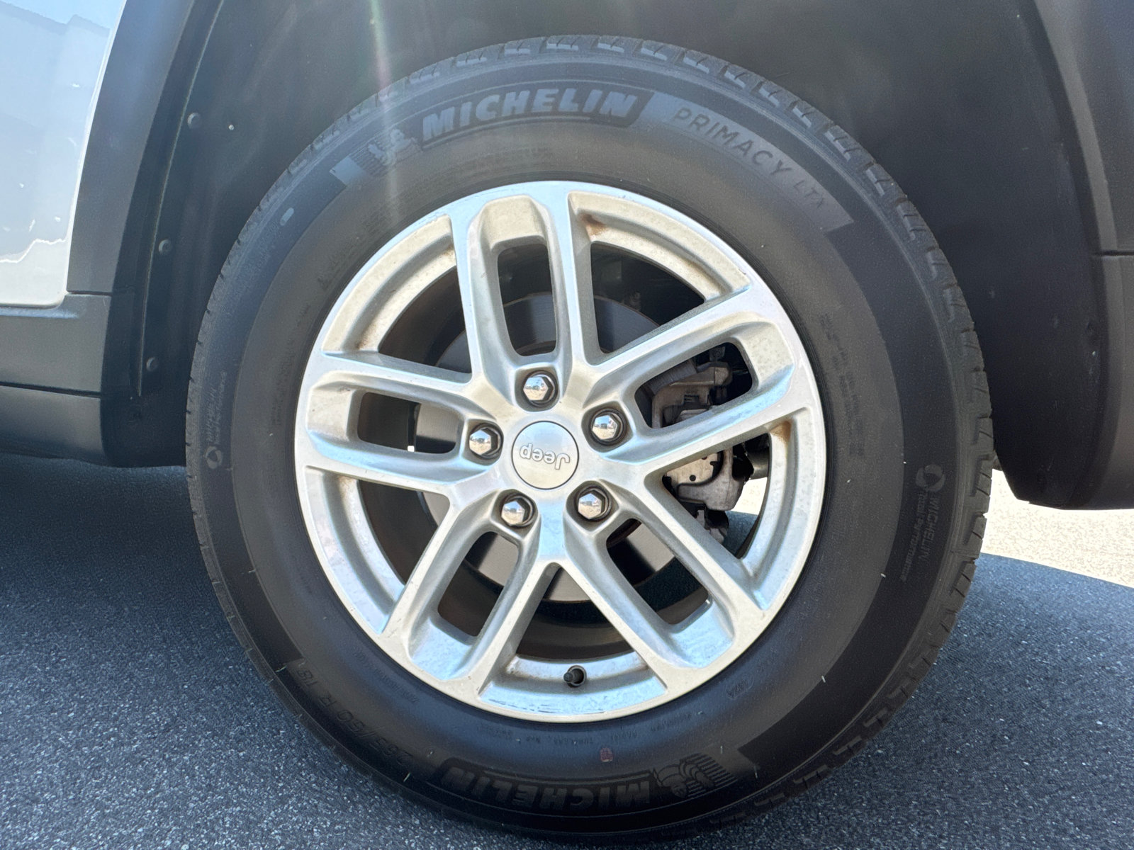 Used 2025 Jeep Grand Cherokee Laredo X RWD image 22