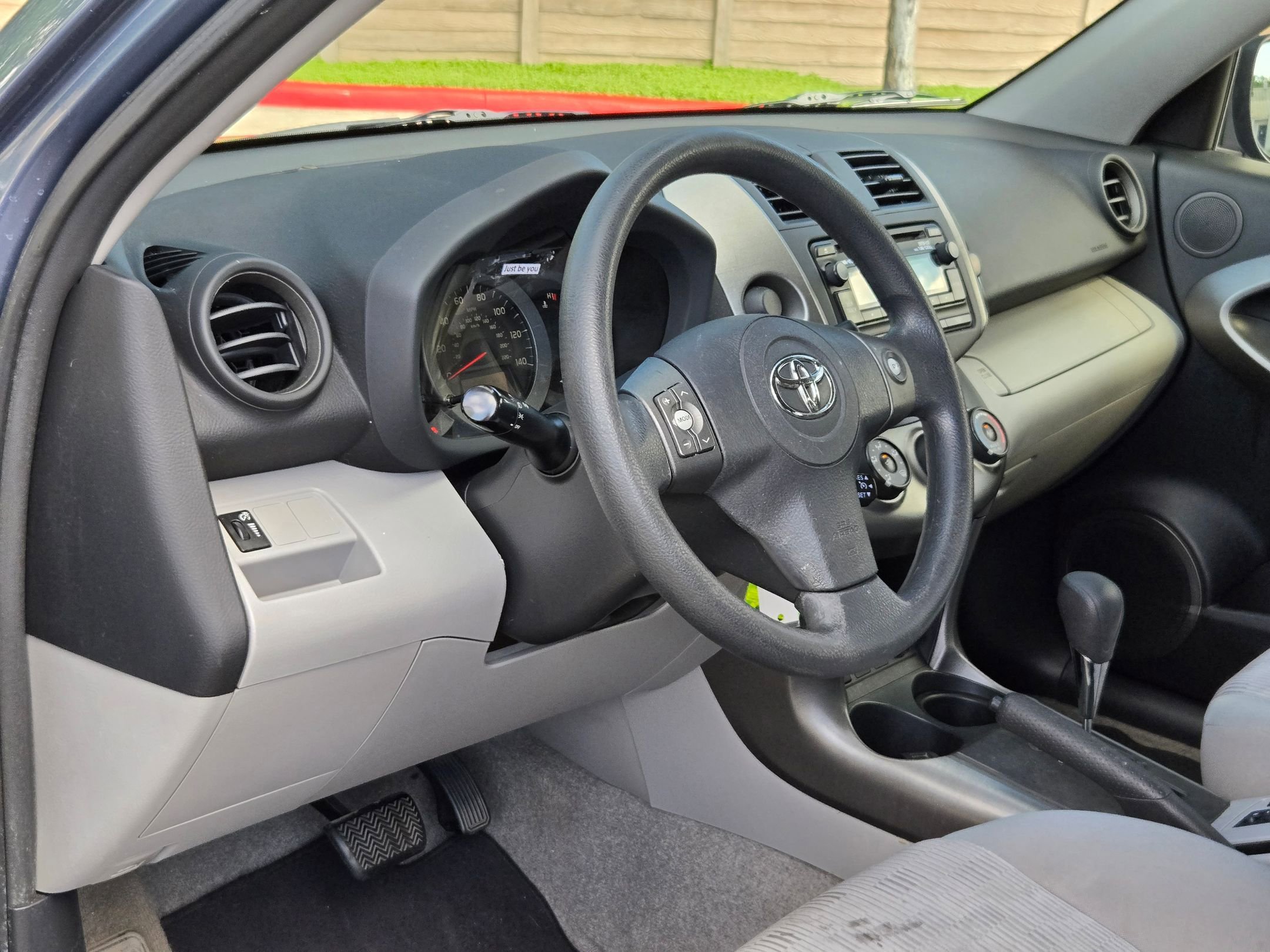 Used 2012 Toyota RAV4 FWD w/ Value Pkg image 12