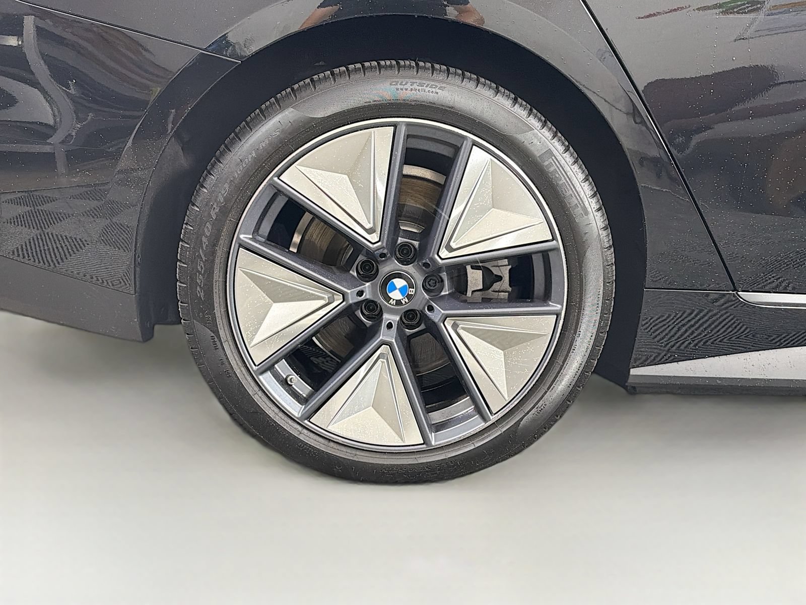Used 2025 BMW i4 xDrive40i w/ Parking Assistance Package AWD/4WD image 35