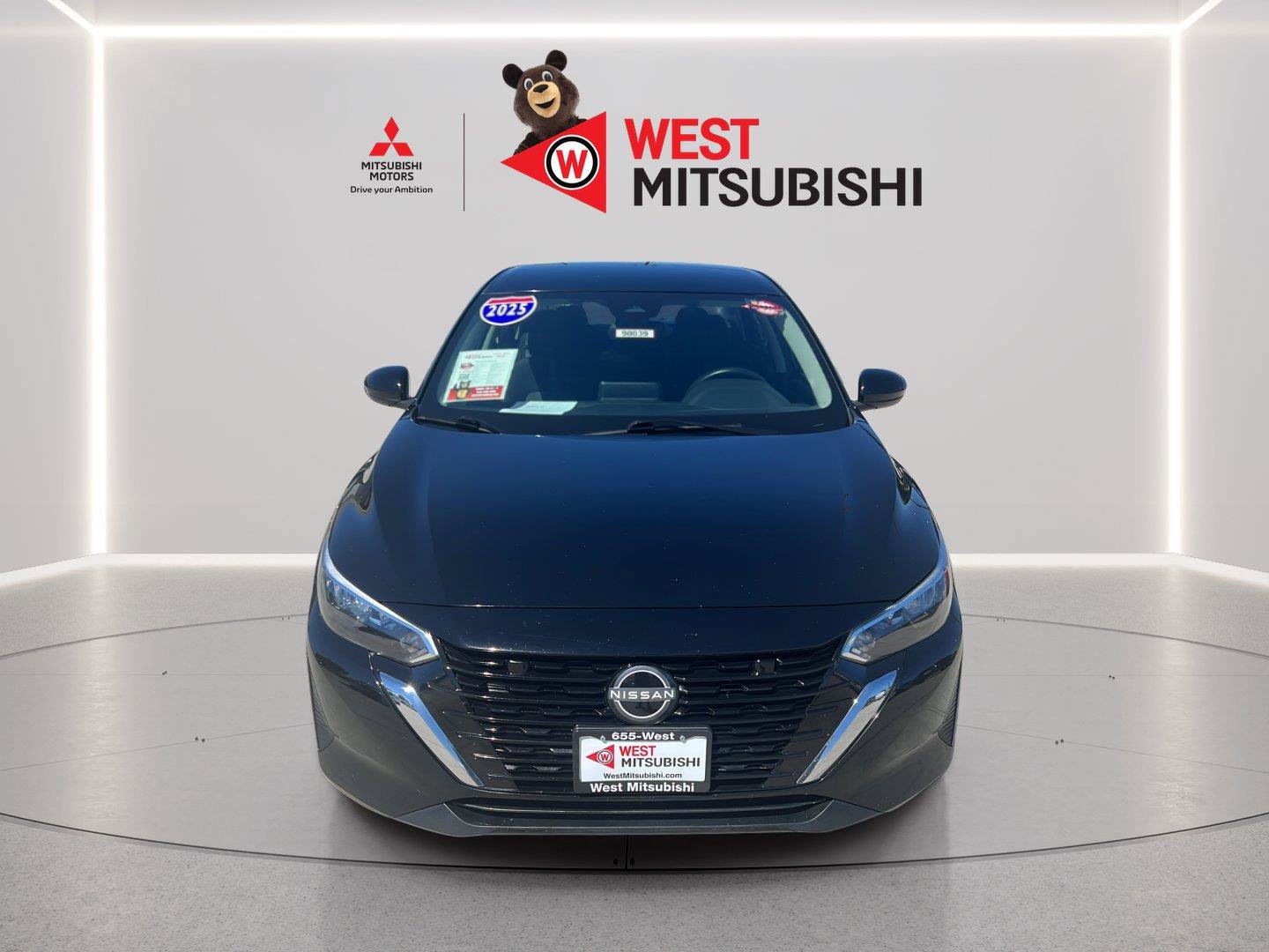Used 2025 Nissan Sentra SV FWD image 2