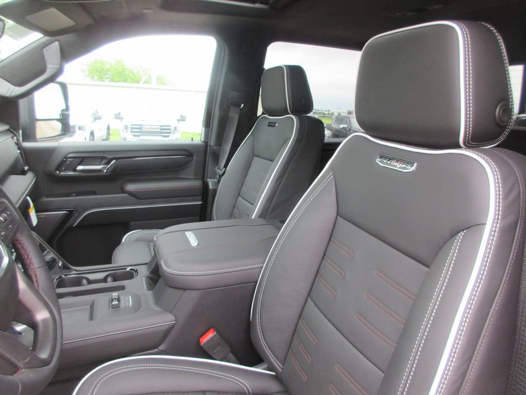 New 2026 GMC Sierra 2500 AT4X AWD/4WD image 13