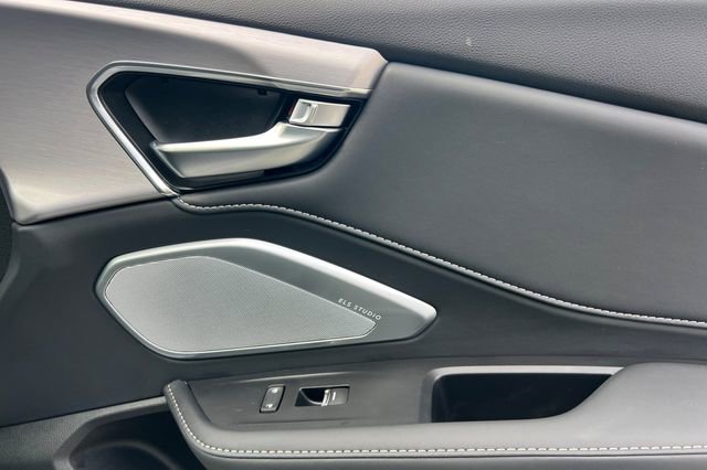 Certified 2025 Acura RDX w/ Technology Package image 20