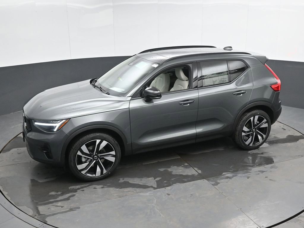 New 2026 Volvo XC40 B5 Ultra w/ Climate Package AWD/4WD image 36