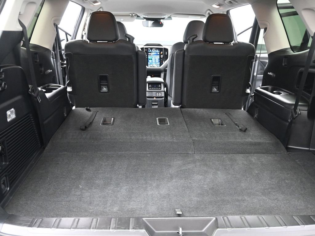 Used 2023 Subaru Ascent Limited image 12