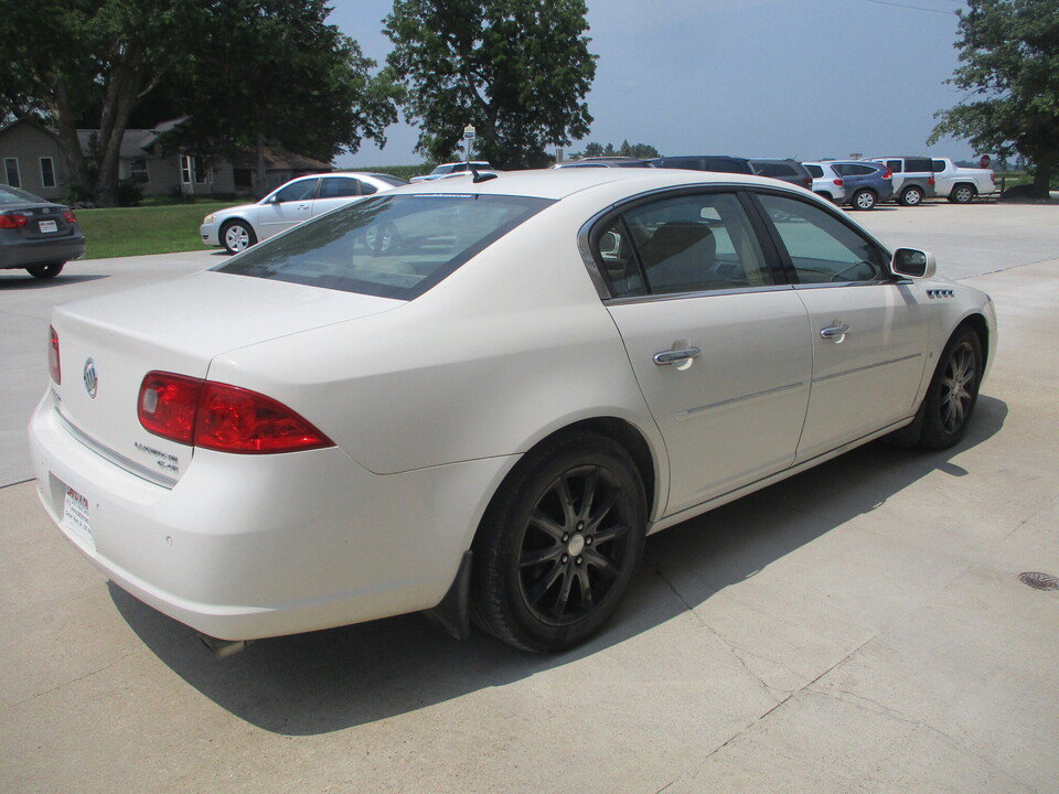 Used 2007 Buick Lucerne CXS w/ Driver Confidence Package FWD image 16