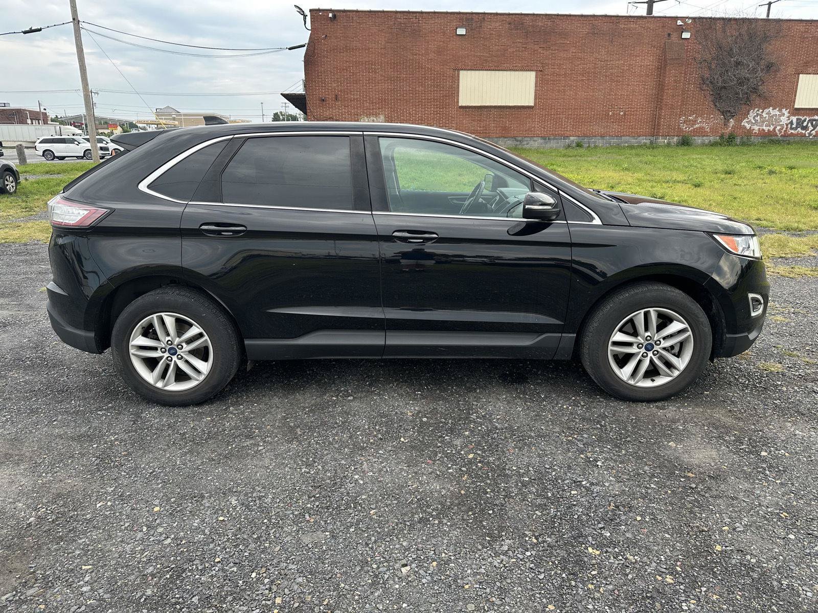 Used 2018 Ford Edge SEL w/ Equipment Group 201A AWD/4WD image 9