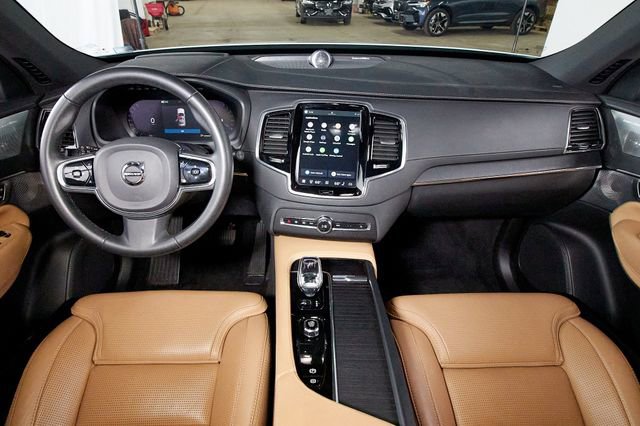 Certified 2023 Volvo XC90 B6 Ultimate w/ Protection Package Premier image 6