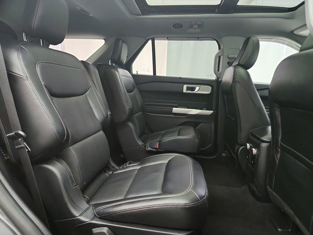 Used 2021 Ford Explorer Limited image 37