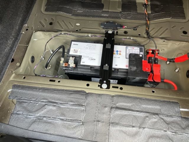 Used 2025 BMW 330i xDrive Sedan w/ Convenience Package image 39