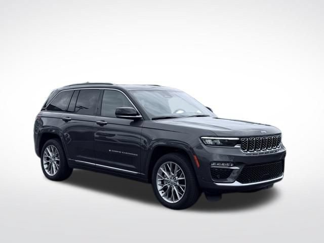 Certified 2025 Jeep Grand Cherokee Summit AWD/4WD image 5