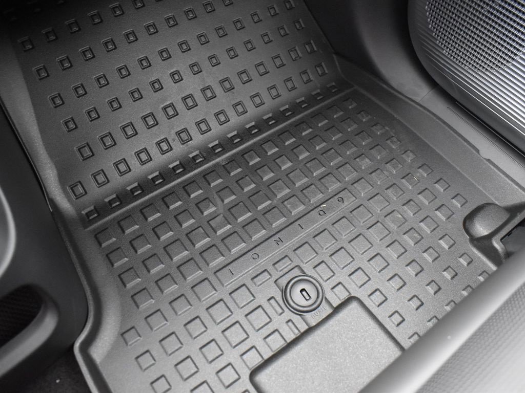 New 2026 Hyundai Ioniq 9 Calligraphy image 13