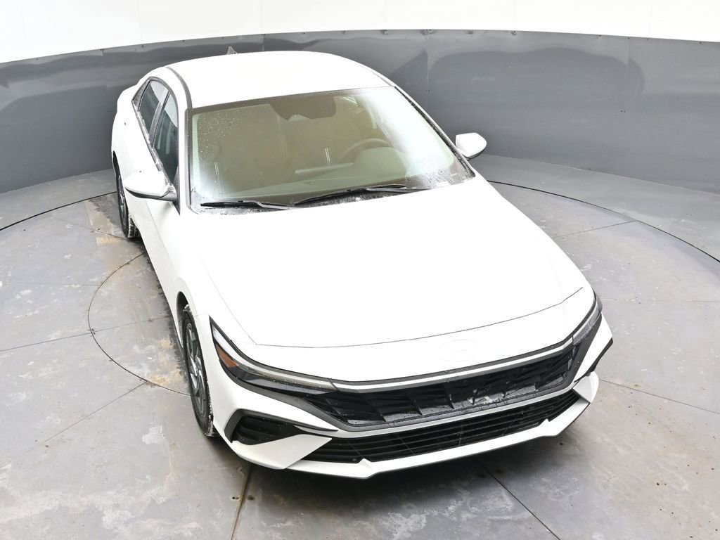 New 2026 Hyundai Elantra Blue image 46