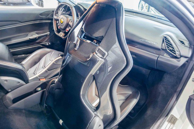 Used 2016 Ferrari 488 GTB - FACTORY TWO TONE PAINT - CAR image 17