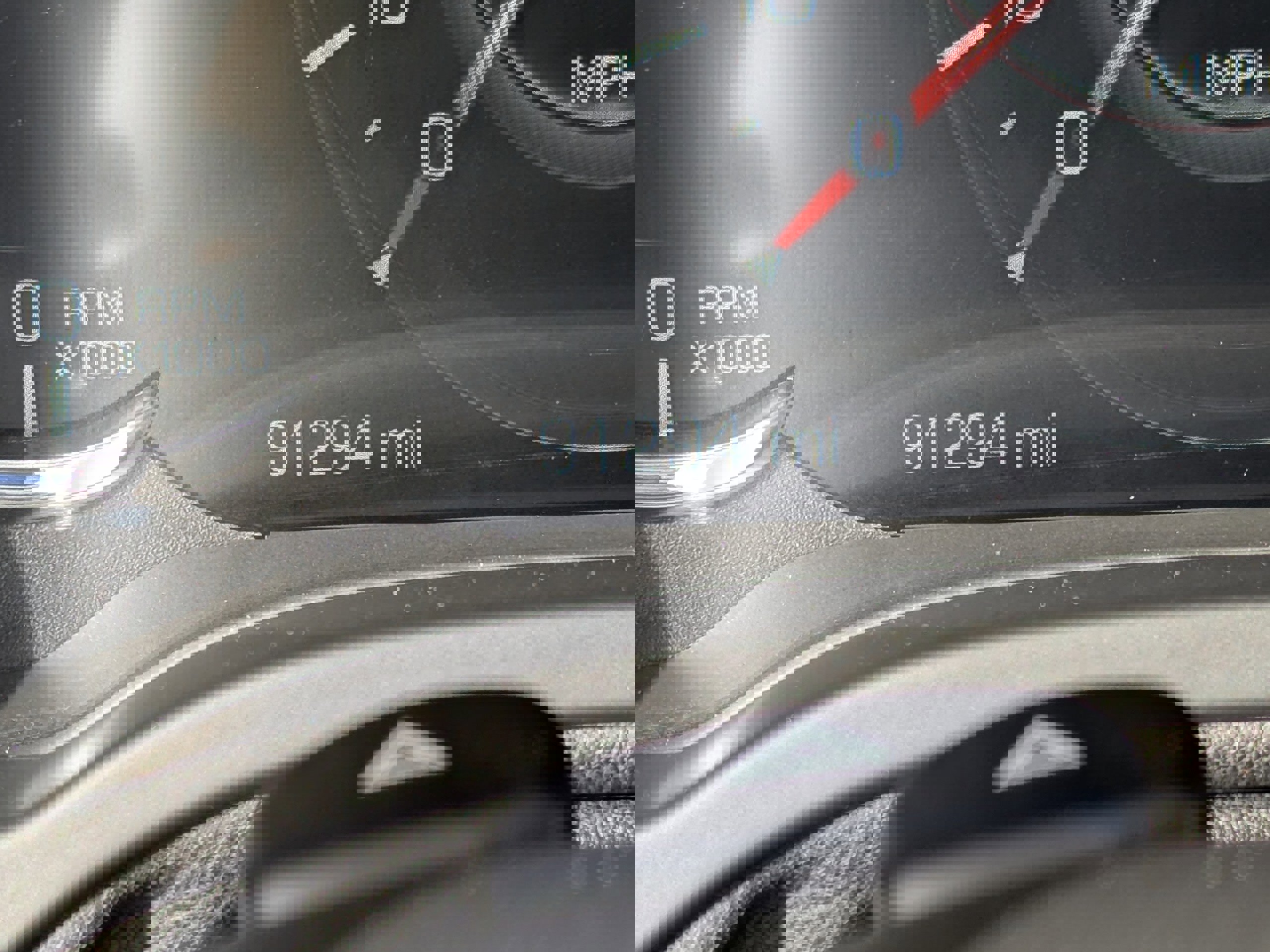 Used 2020 Cadillac Escalade Premium Luxury image 2